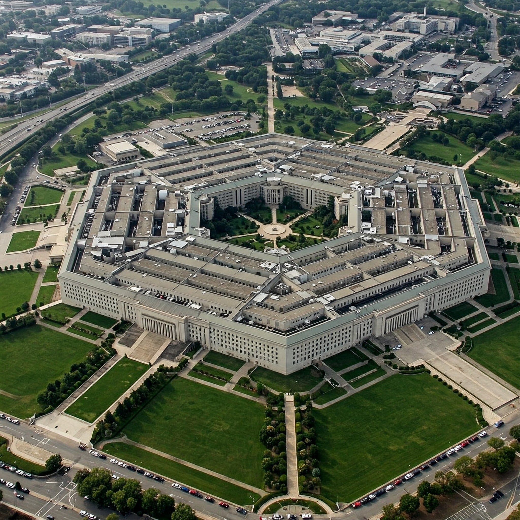 The $700 Billion Tech Upgrade: Pentagon is Software Procurement